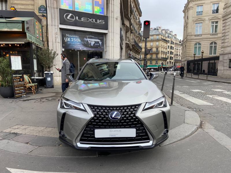 Lexus UX