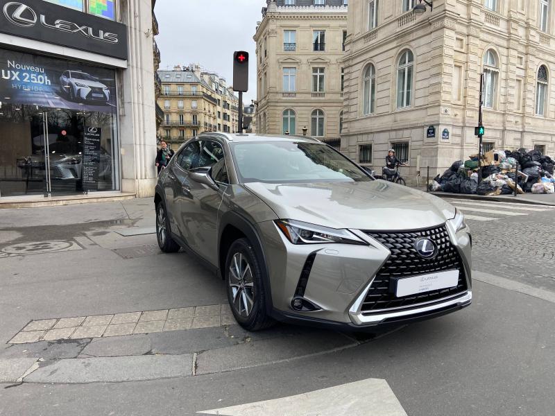 Lexus UX