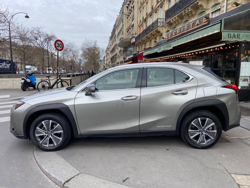 Lexus UX