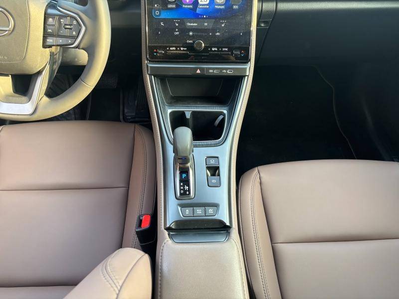 Lexus LBX