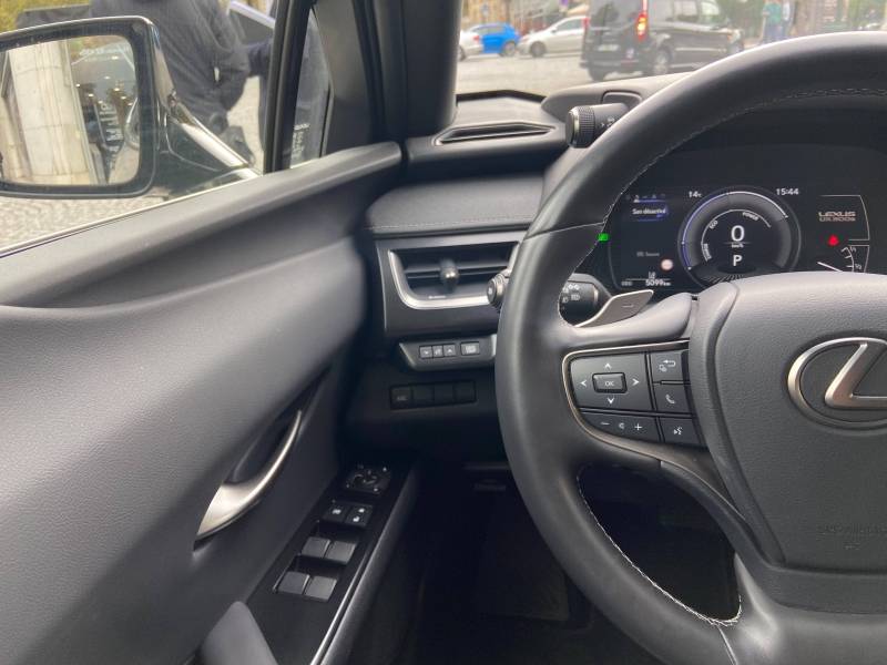 Lexus UX ELECTRIC