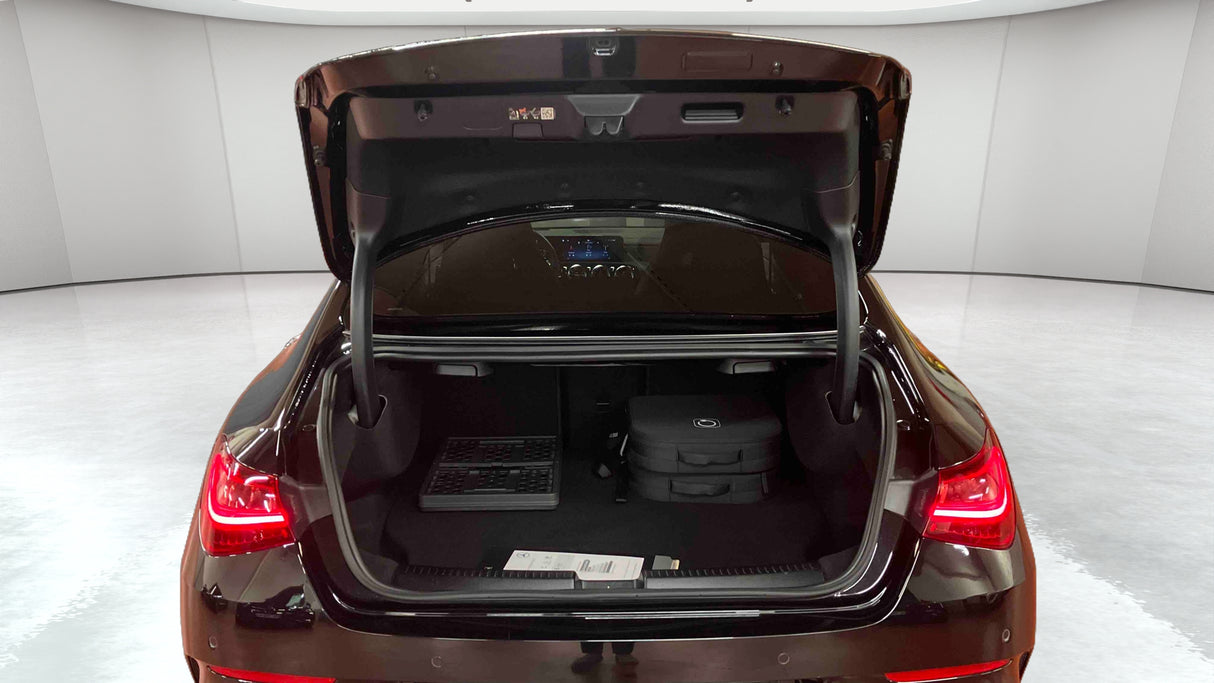 Mercedes-Benz CLA COUPE