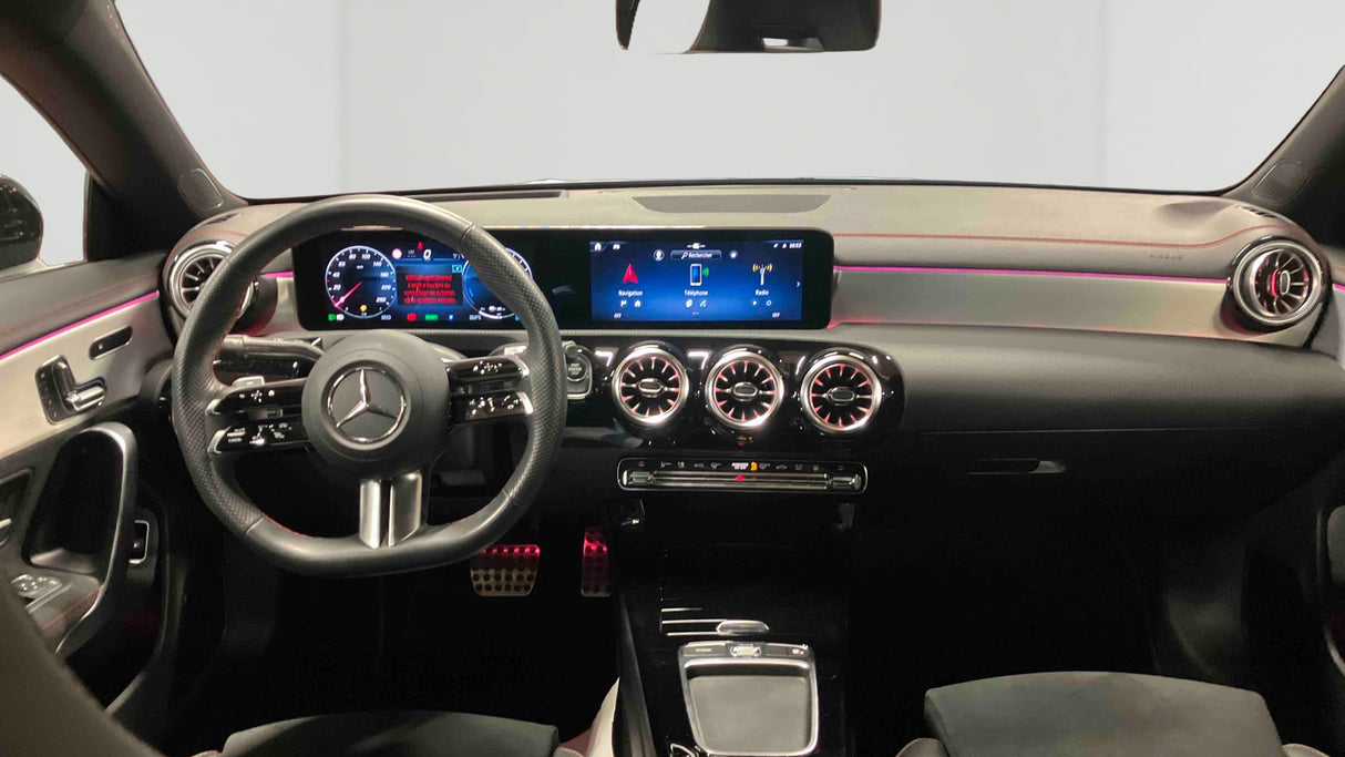 Mercedes-Benz CLA COUPE