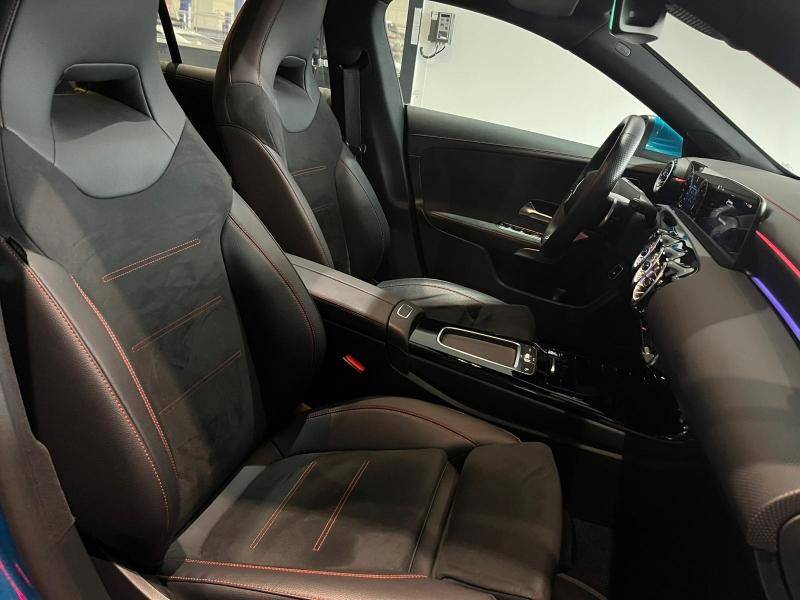 Mercedes-Benz CLA COUPE