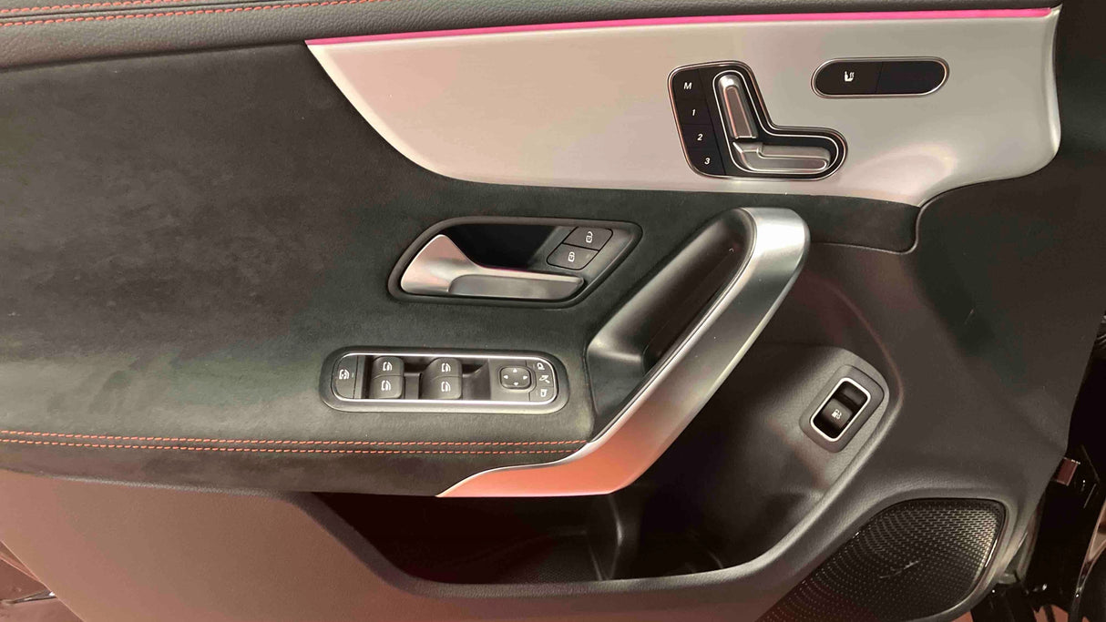Mercedes-Benz CLA COUPE