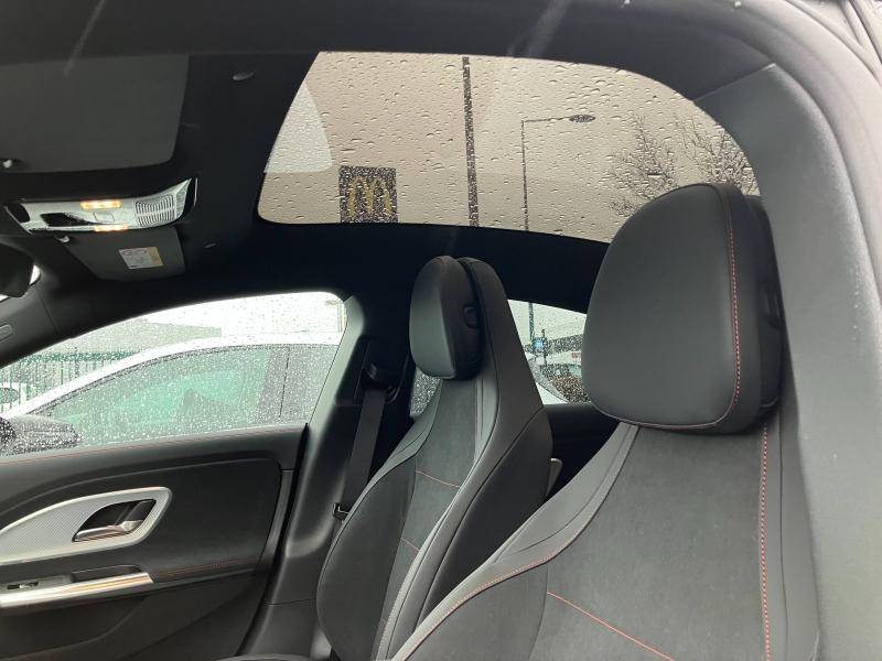Mercedes-Benz CLA HYBRIDE