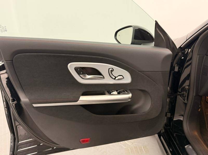 Mercedes-Benz CLA HYBRIDE