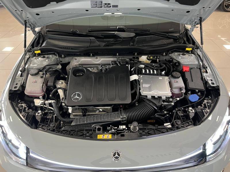 Mercedes-Benz CLA HYBRIDE