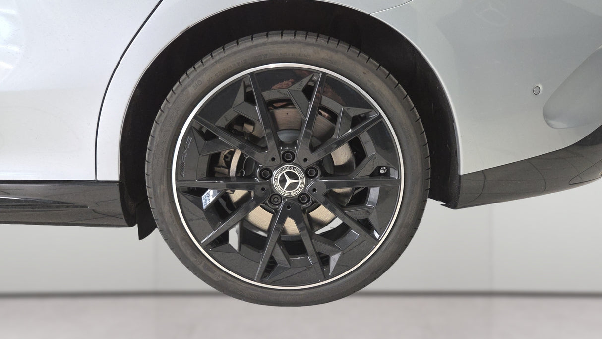 Mercedes-Benz CLA SHOOTING BRAKE EQ