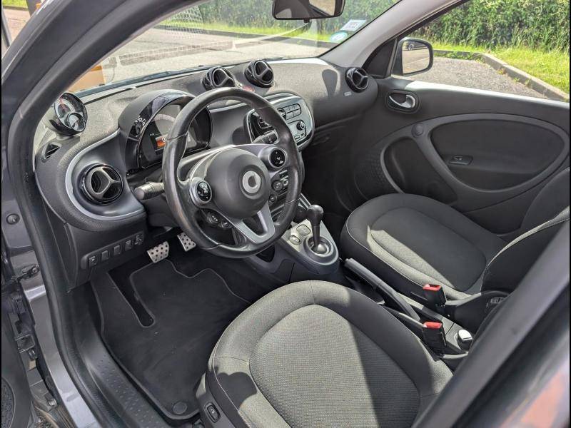 smart FORFOUR EQ