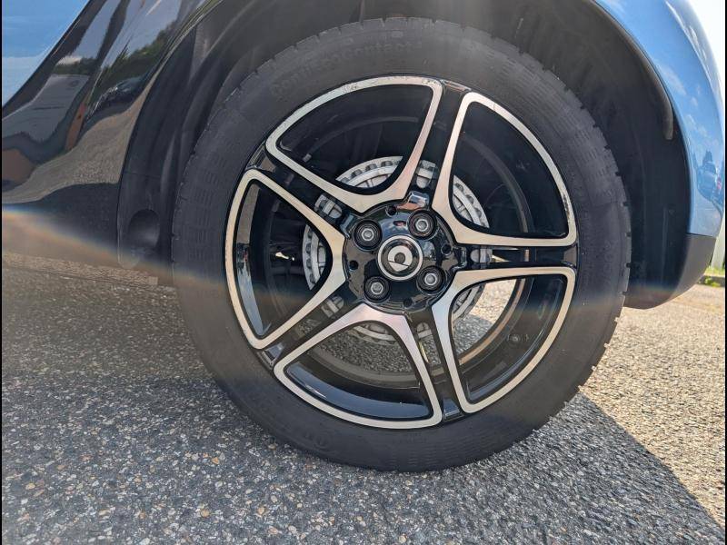 smart FORFOUR EQ