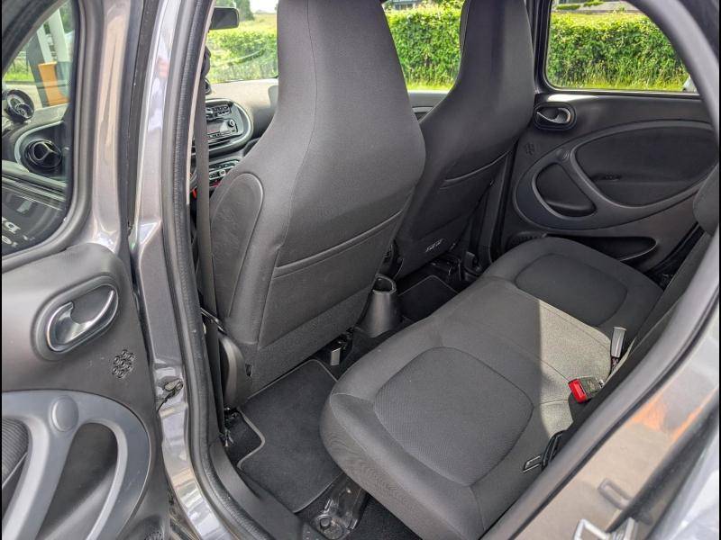 smart FORFOUR EQ