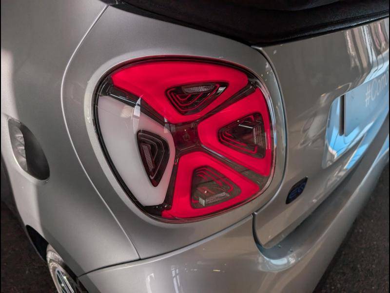 smart FORTWO CABRIO EQ