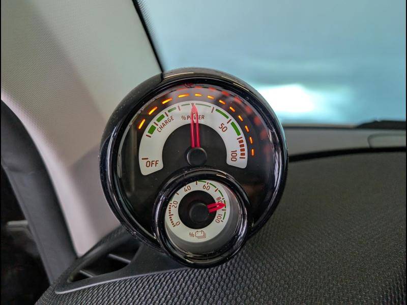 smart FORTWO CABRIO EQ