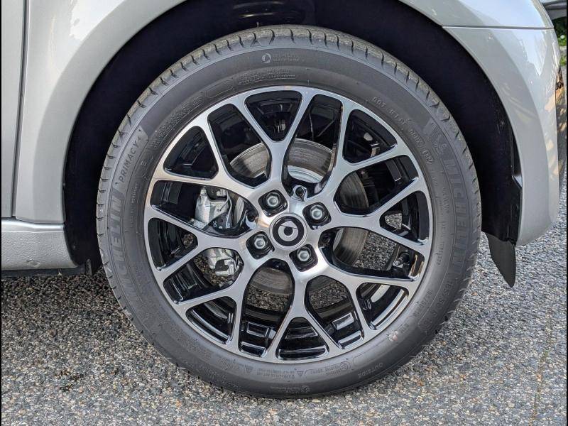 smart FORTWO CABRIO EQ