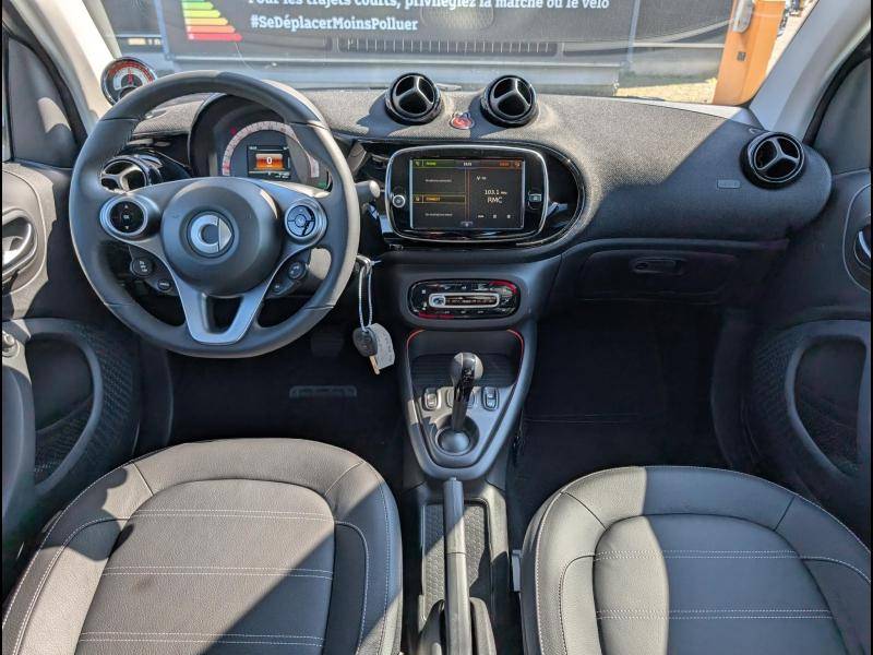 smart FORTWO CABRIO EQ