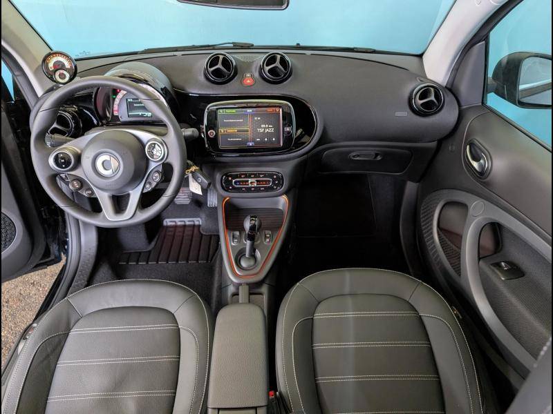 smart FORTWO CABRIO EQ