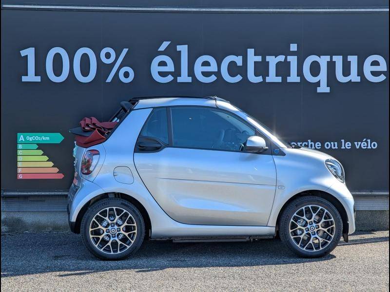 smart FORTWO CABRIO EQ