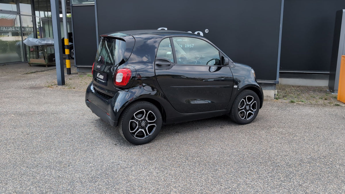 smart FORTWO COUPE