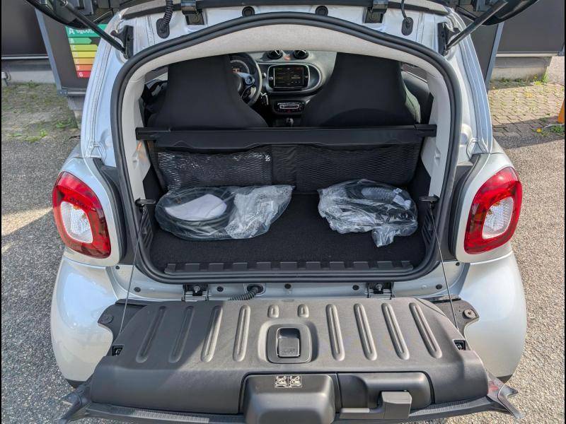 smart FORTWO COUPE EQ