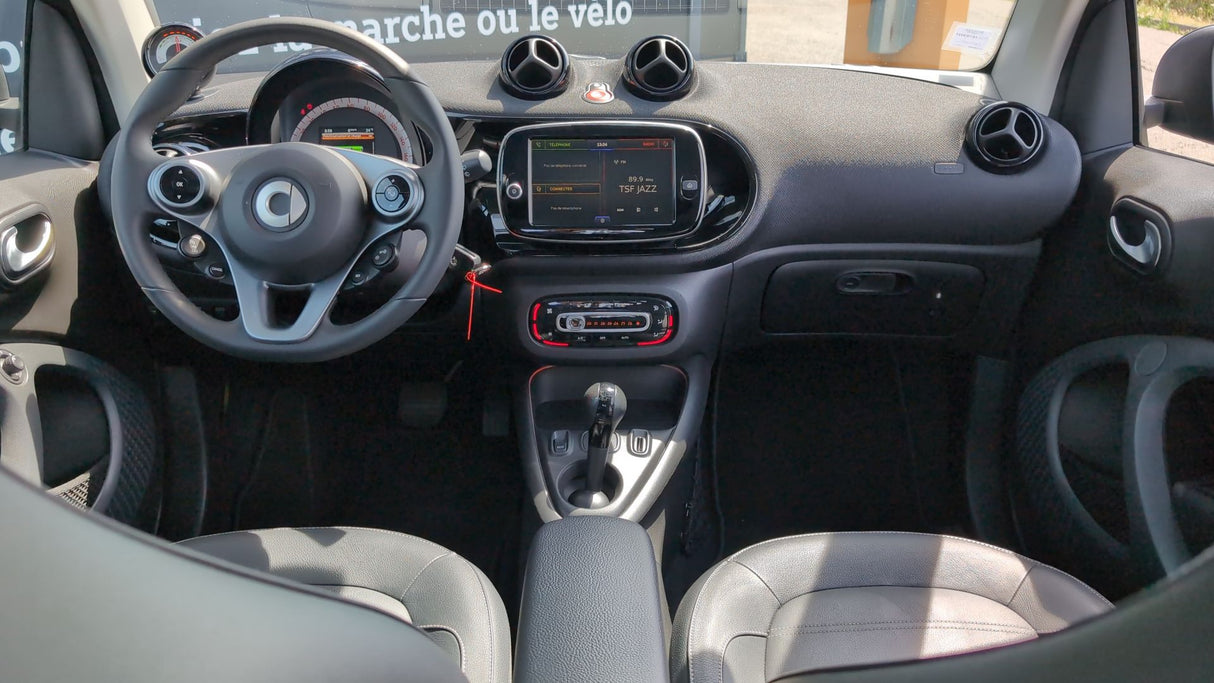 smart FORTWO COUPE EQ