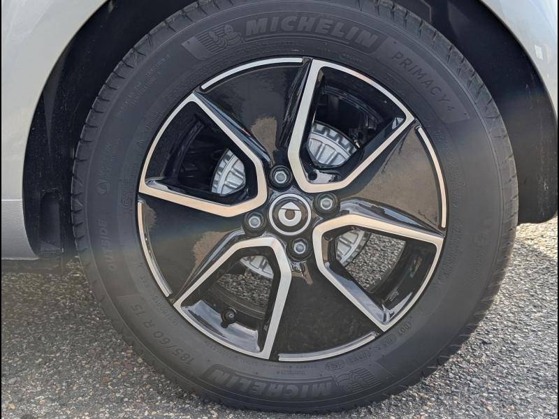 smart FORTWO COUPE EQ