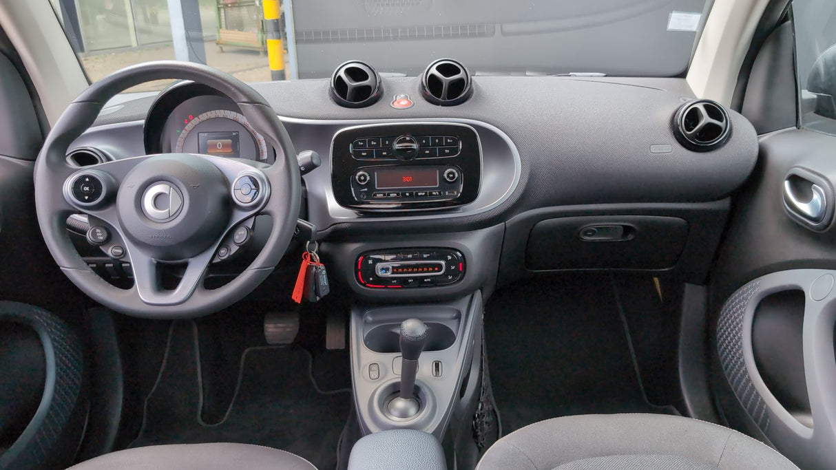 smart FORTWO COUPE