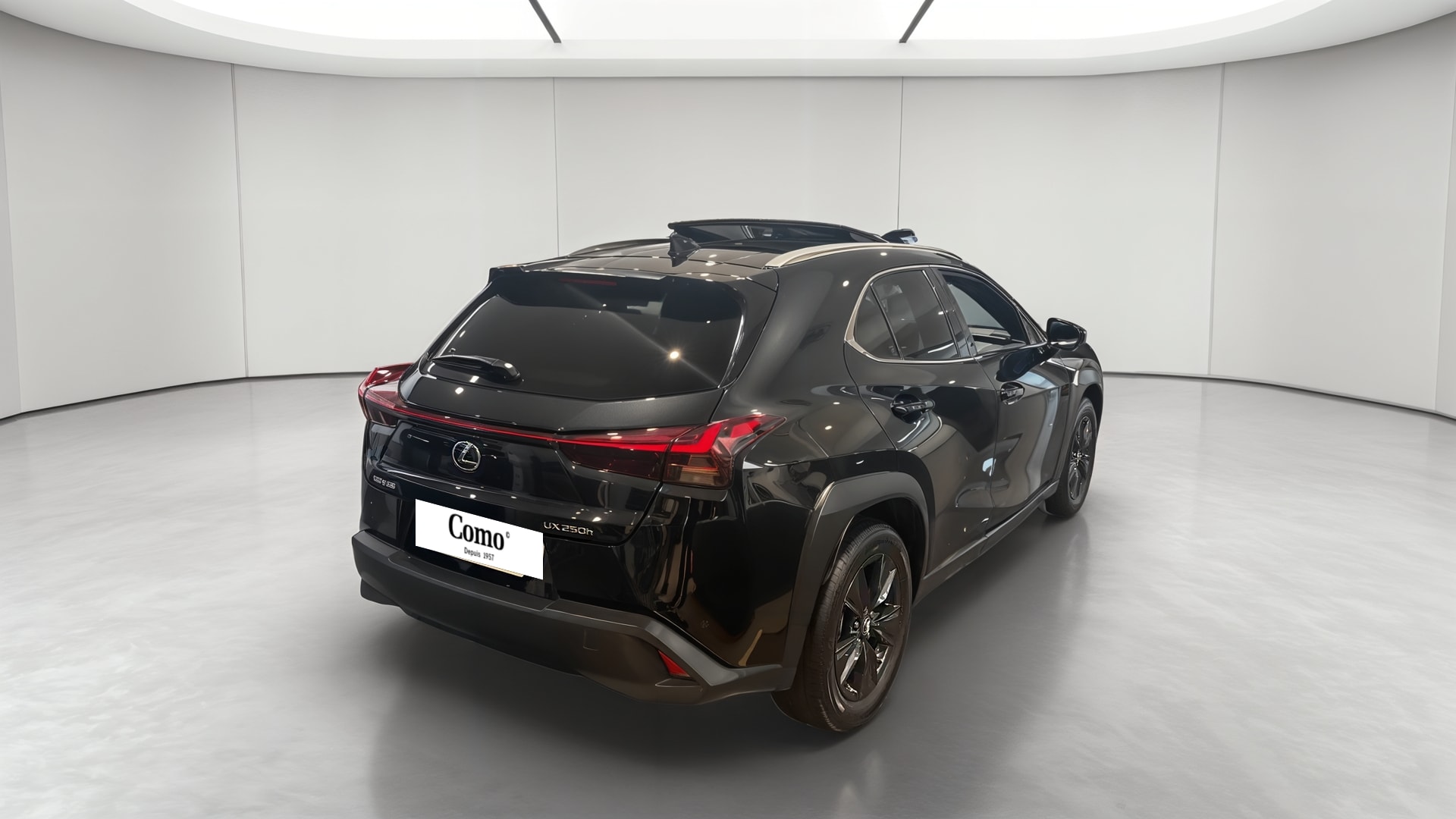 Lexus UX 250h 2WD Luxe — 3/4 arrière droit