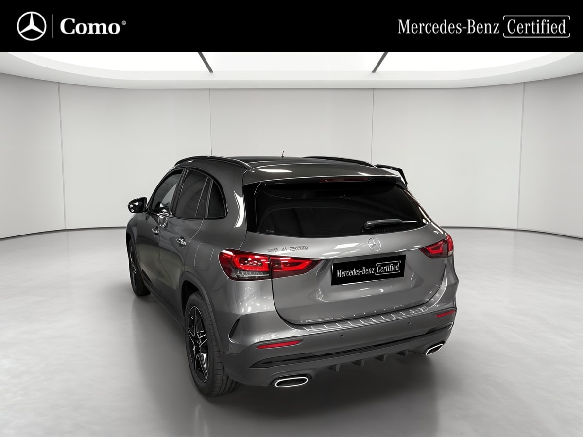 Mercedes-Benz GLA 200 7G-DCT AMG Line — 3/4 arrière gauche