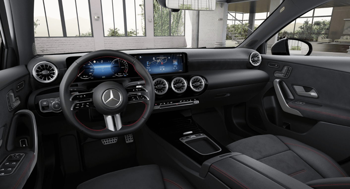 Mercedes-Benz Classe A 250 e Hybrid EQ AMG Line — Poste de pilotage