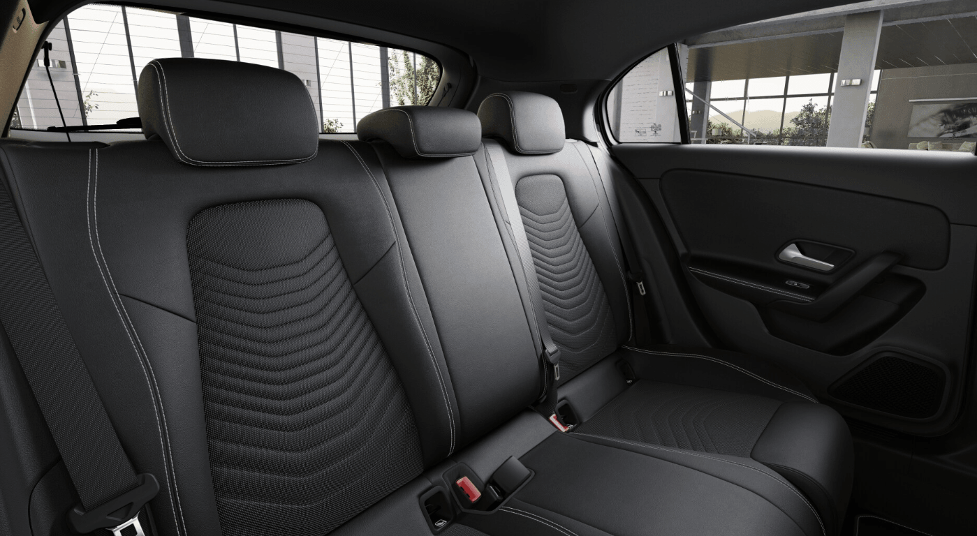 Mercedes-Benz Classe A 250 e Hybrid EQ Business Line — Poste de pilotage