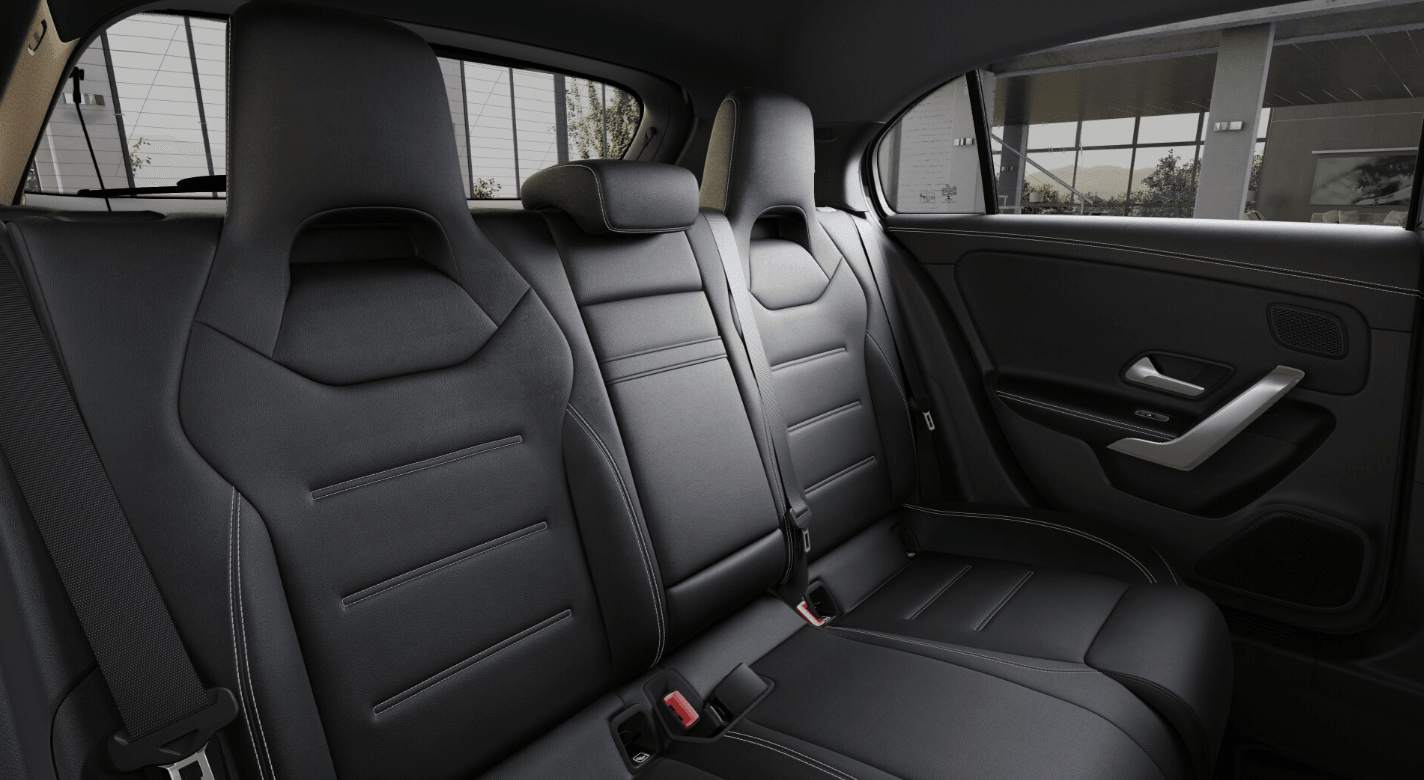 Mercedes-Benz Classe A 200 d AMG Line — Console centrale - GPS