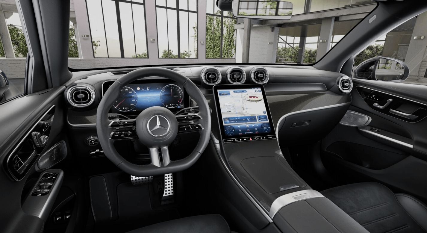 Mercedes-Benz GLC 300 e Hybrid EQ 4Matic AMG Line + — Planche de bord