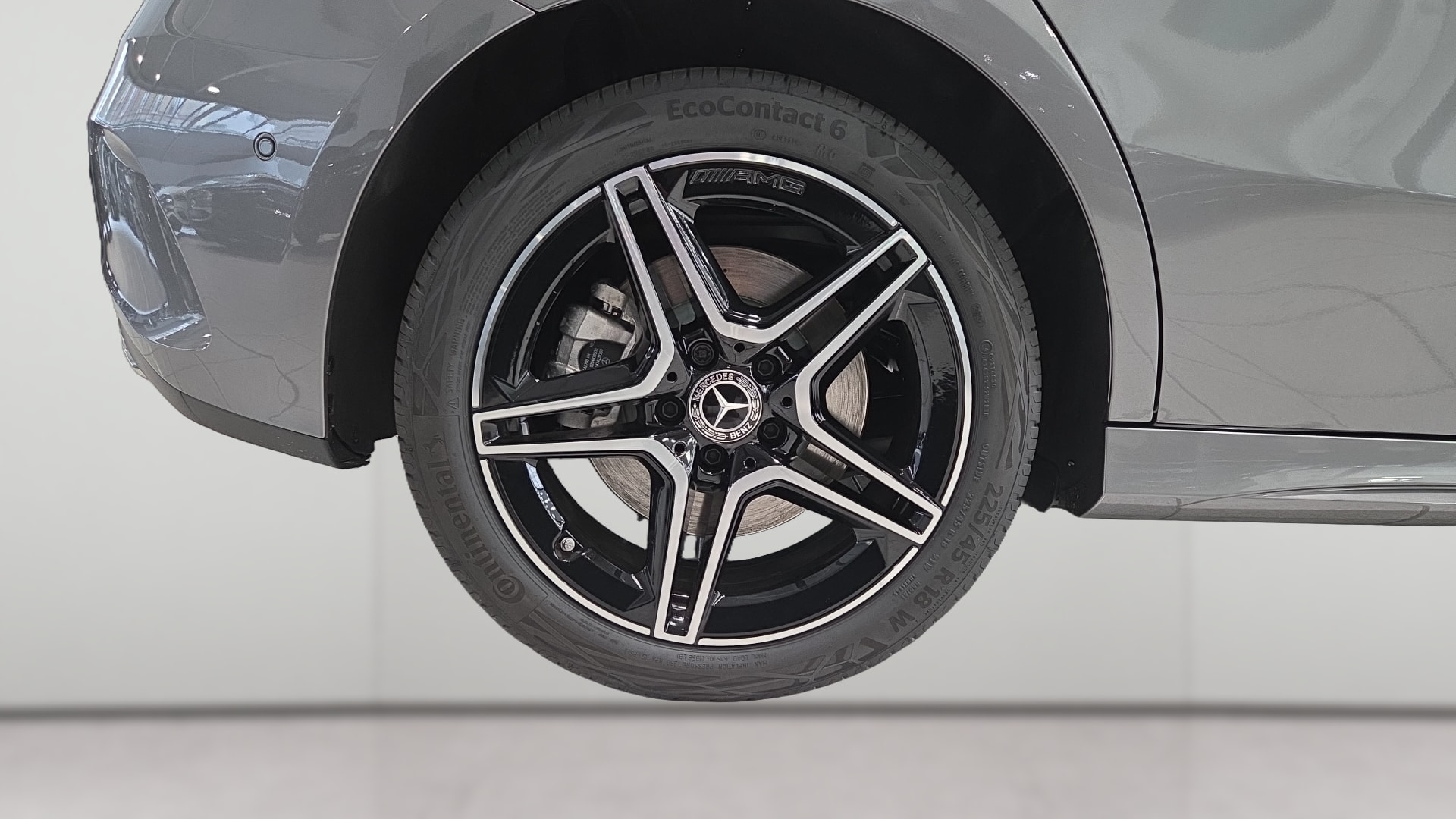 Mercedes-Benz Classe A 250 e Hybrid EQ AMG Line — photo 15