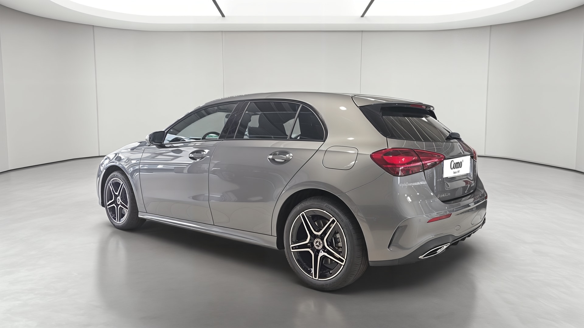Mercedes-Benz Classe A 250 e Hybrid EQ AMG Line — 3/4 arrière gauche