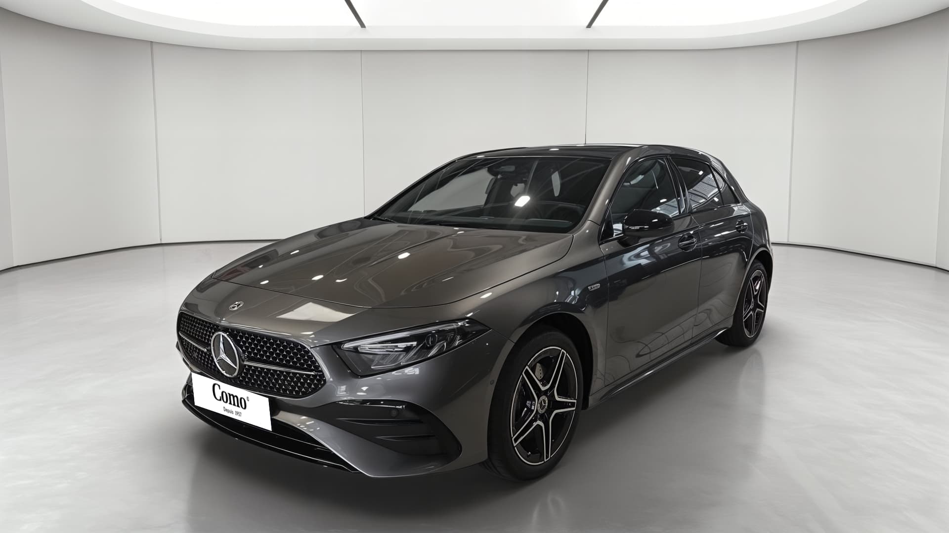 Mercedes-Benz Classe A 250 e Hybrid EQ AMG Line — 3/4 avant gauche