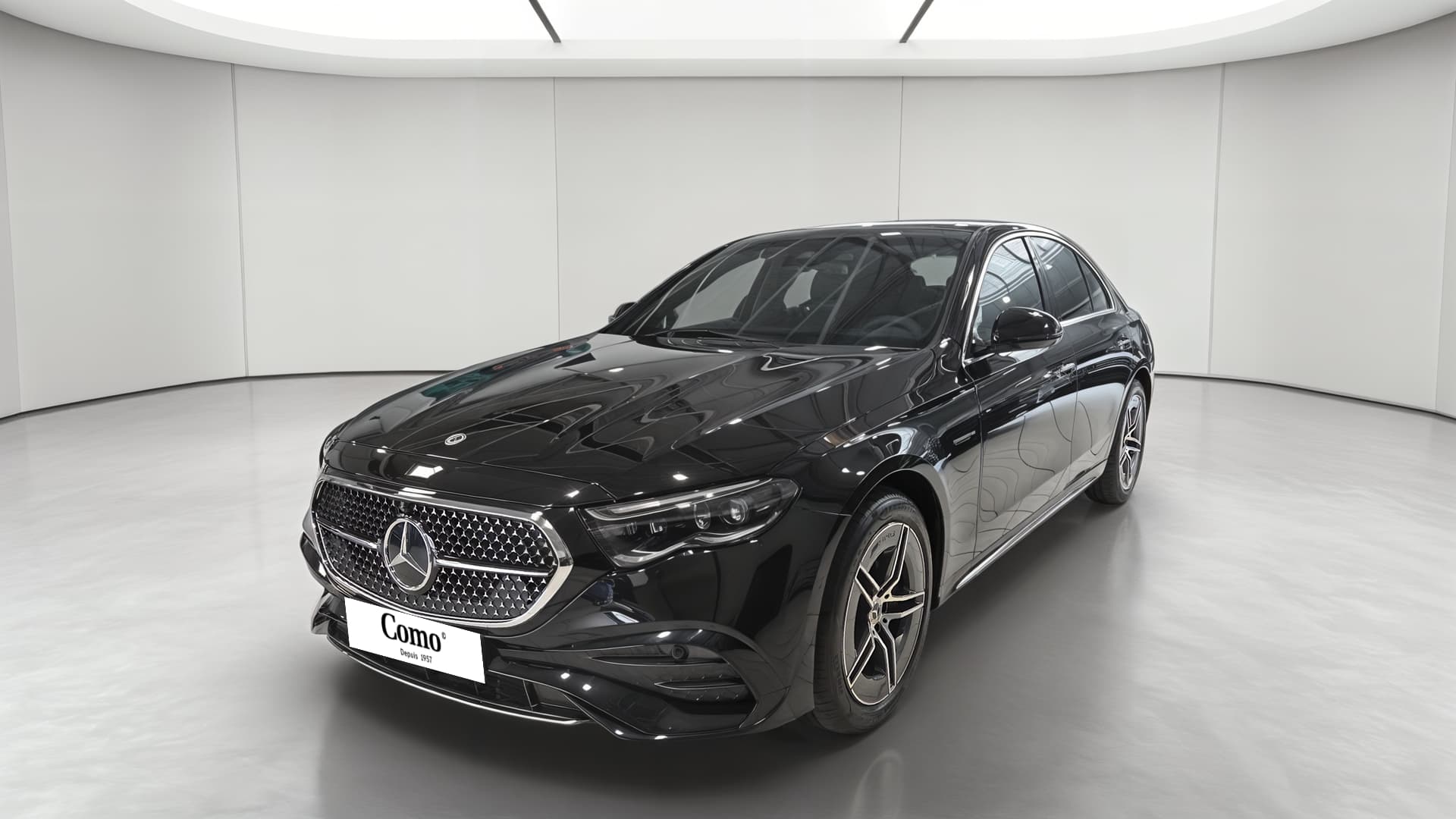 Mercedes-Benz Classe E 300 e Hybrid EQ 9G-Tronic AMG Line + — 3/4 avant gauche