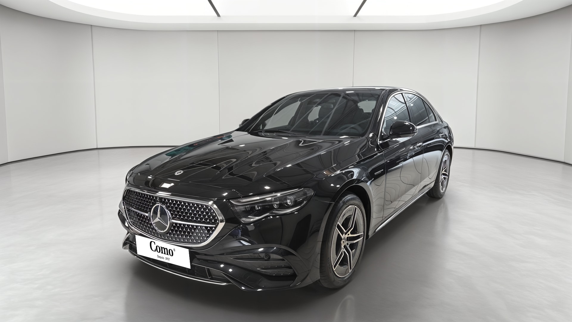 Mercedes-Benz Classe E 300 e Hybrid EQ 9G-Tronic AMG Line + — 3/4 avant gauche