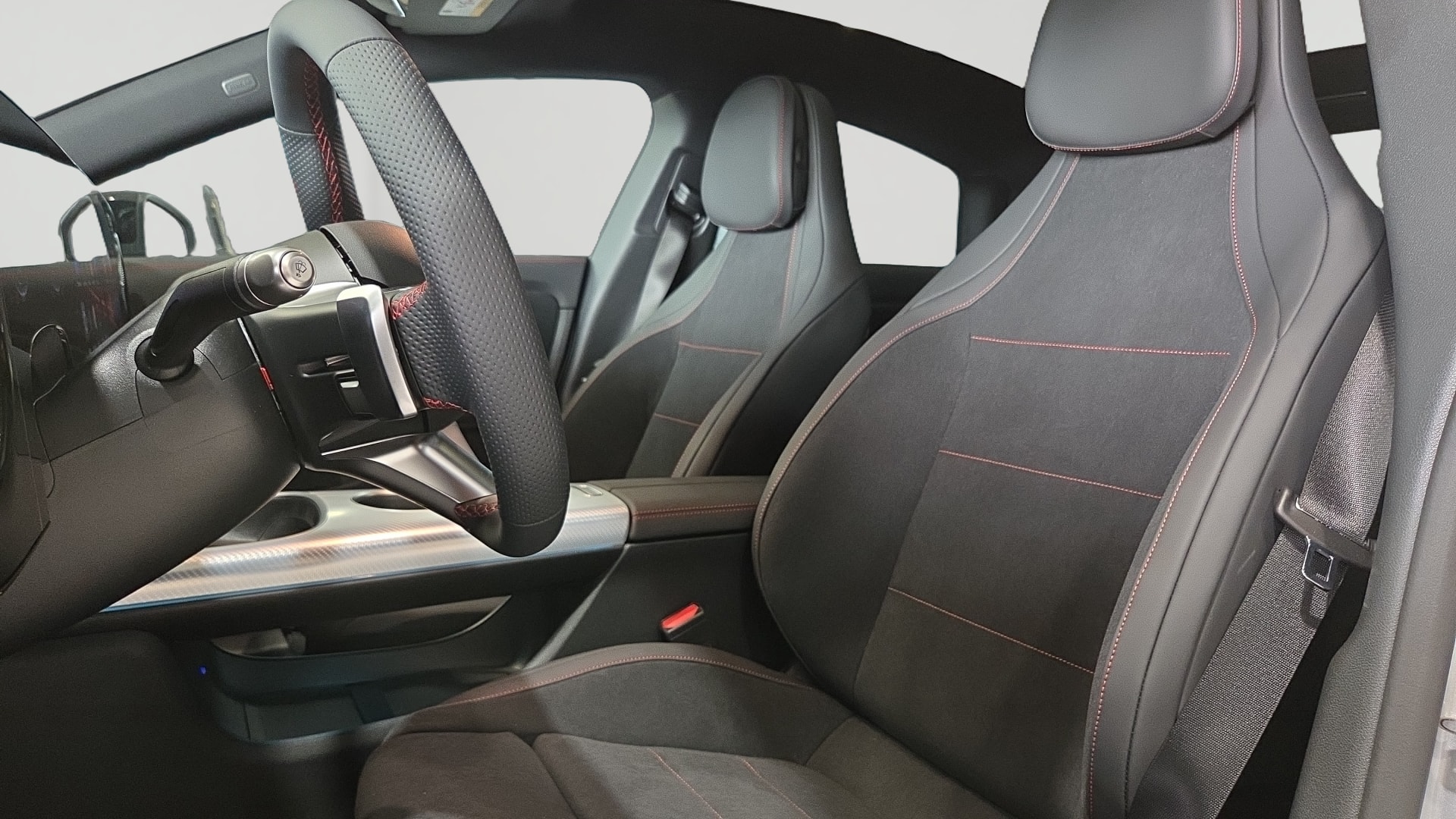 Mercedes-Benz CLA 250+ electrique Business Line — Siège conducteur
