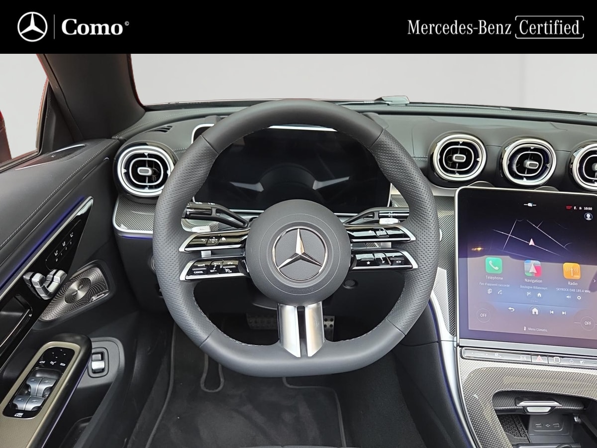 Mercedes-Benz CLE Cabriolet 200 9G-Tronic AMG Line — Poste de pilotage