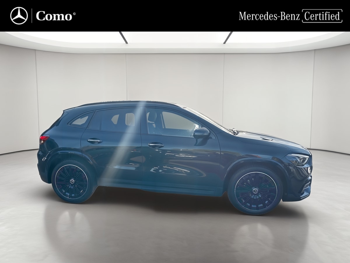 Mercedes-Benz GLA 200 d 8G-DCT AMG Line — Profil droit