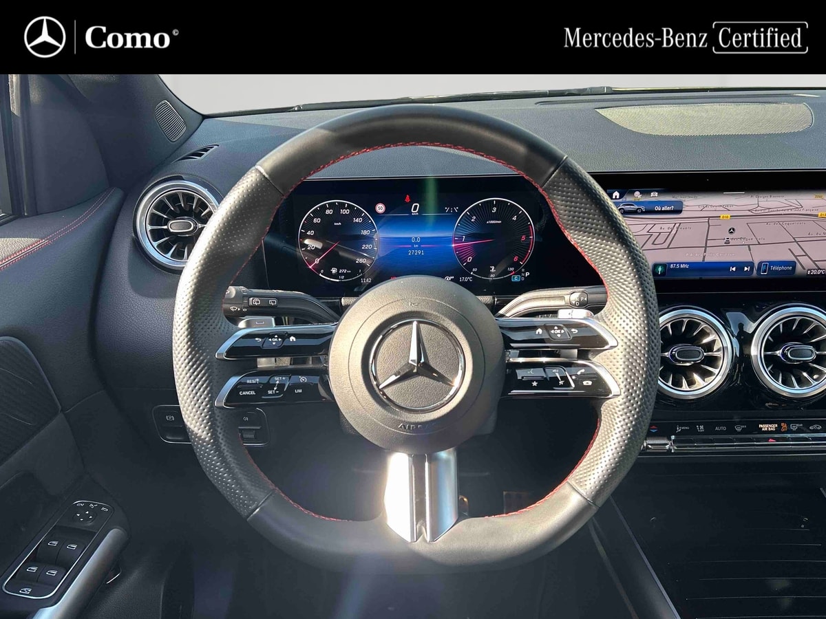 Mercedes-Benz GLA 200 d 8G-DCT AMG Line — Poste de pilotage