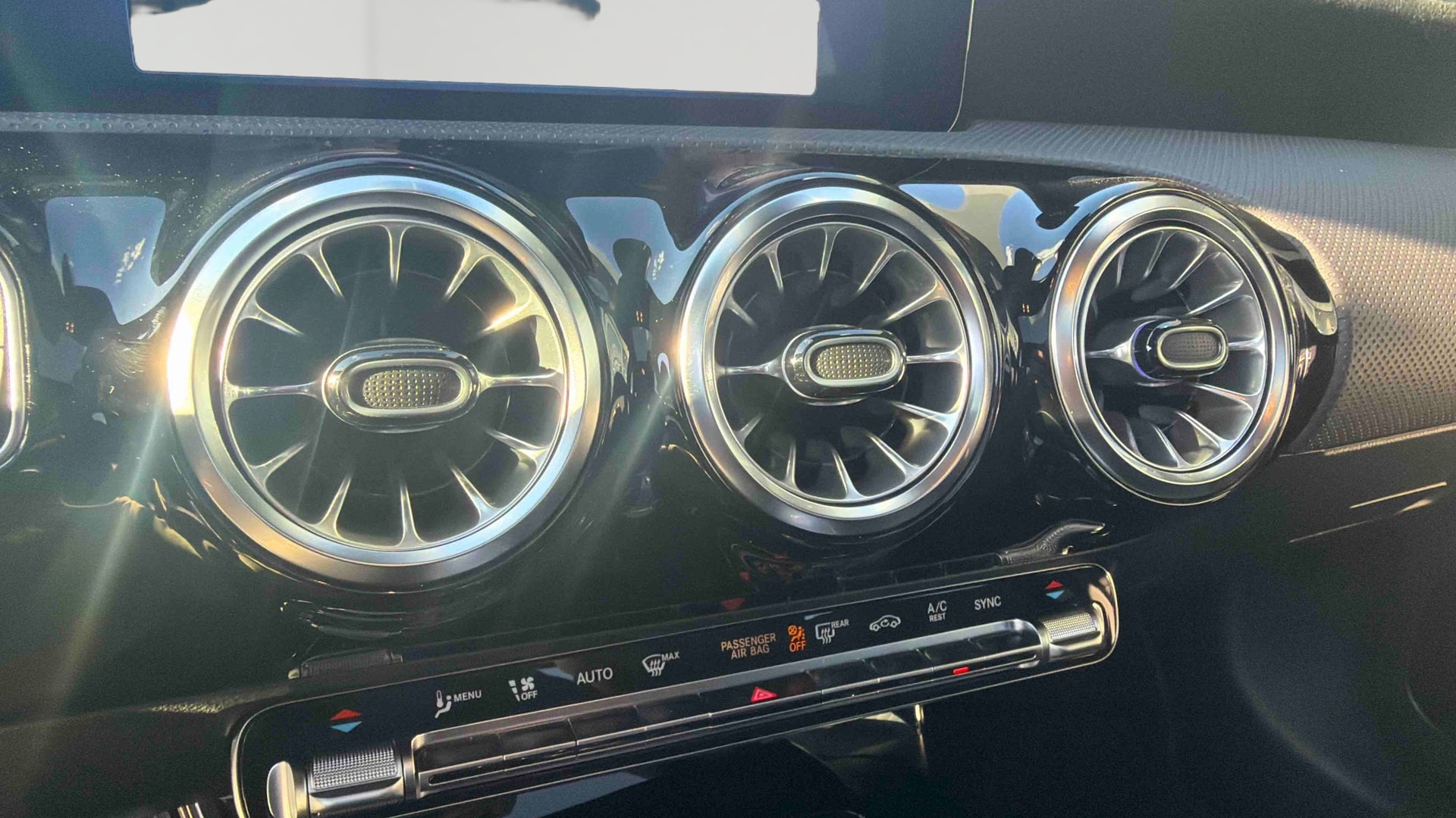 Mercedes-Benz Classe A 200 d AMG Line — photo 21