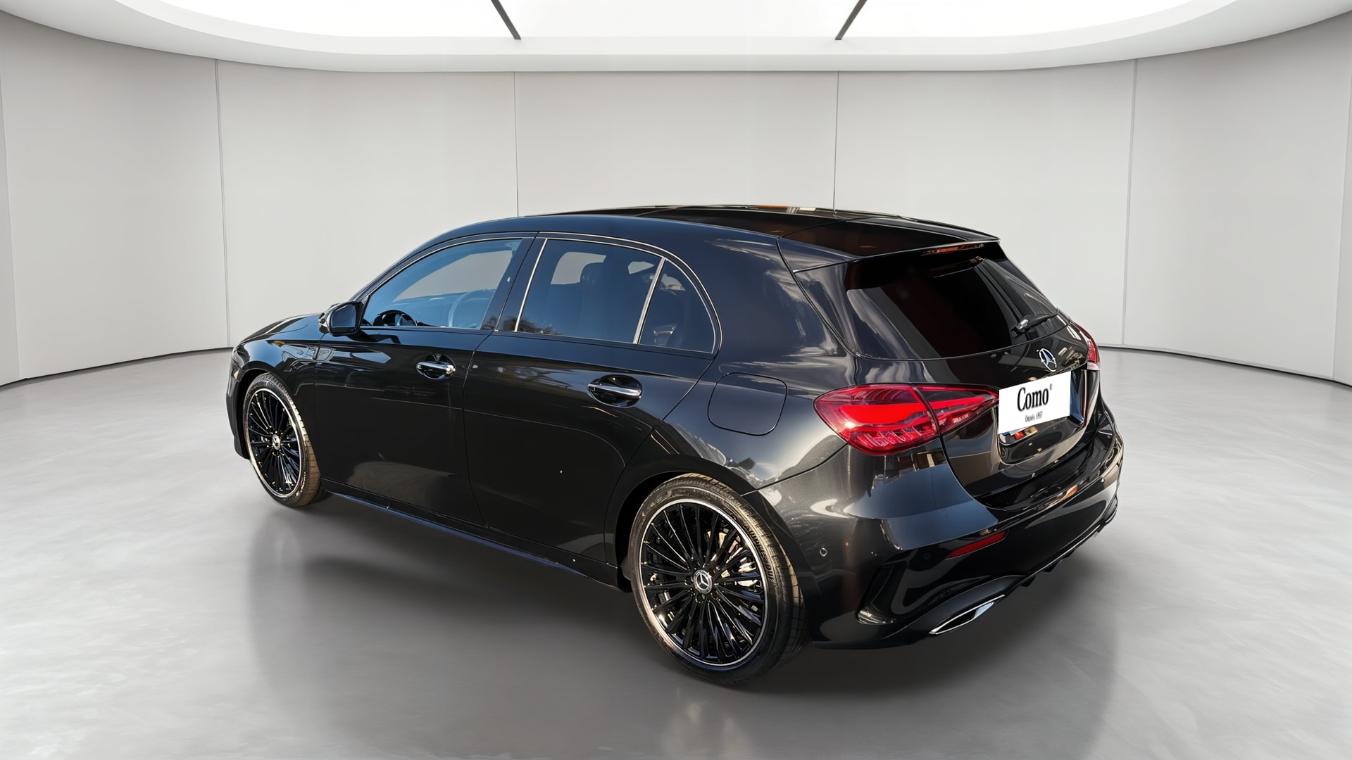 Mercedes-Benz Classe A 200 d AMG Line — 3/4 arrière gauche