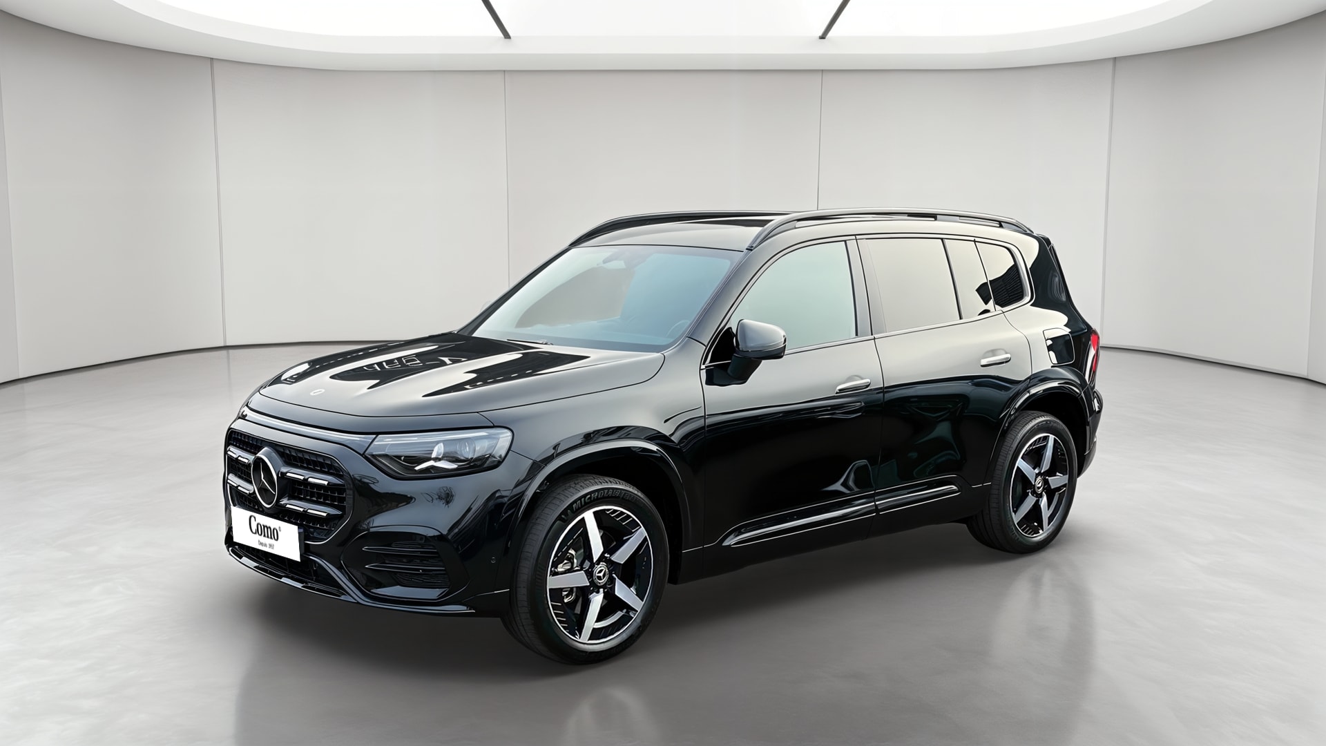 Mercedes-Benz GLB 200 AMG LINE — 3/4 avant droit