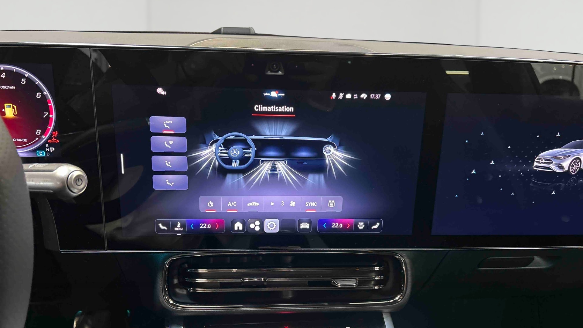 Mercedes-Benz CLA 200 8F-eDCT AMG Line — photo 20