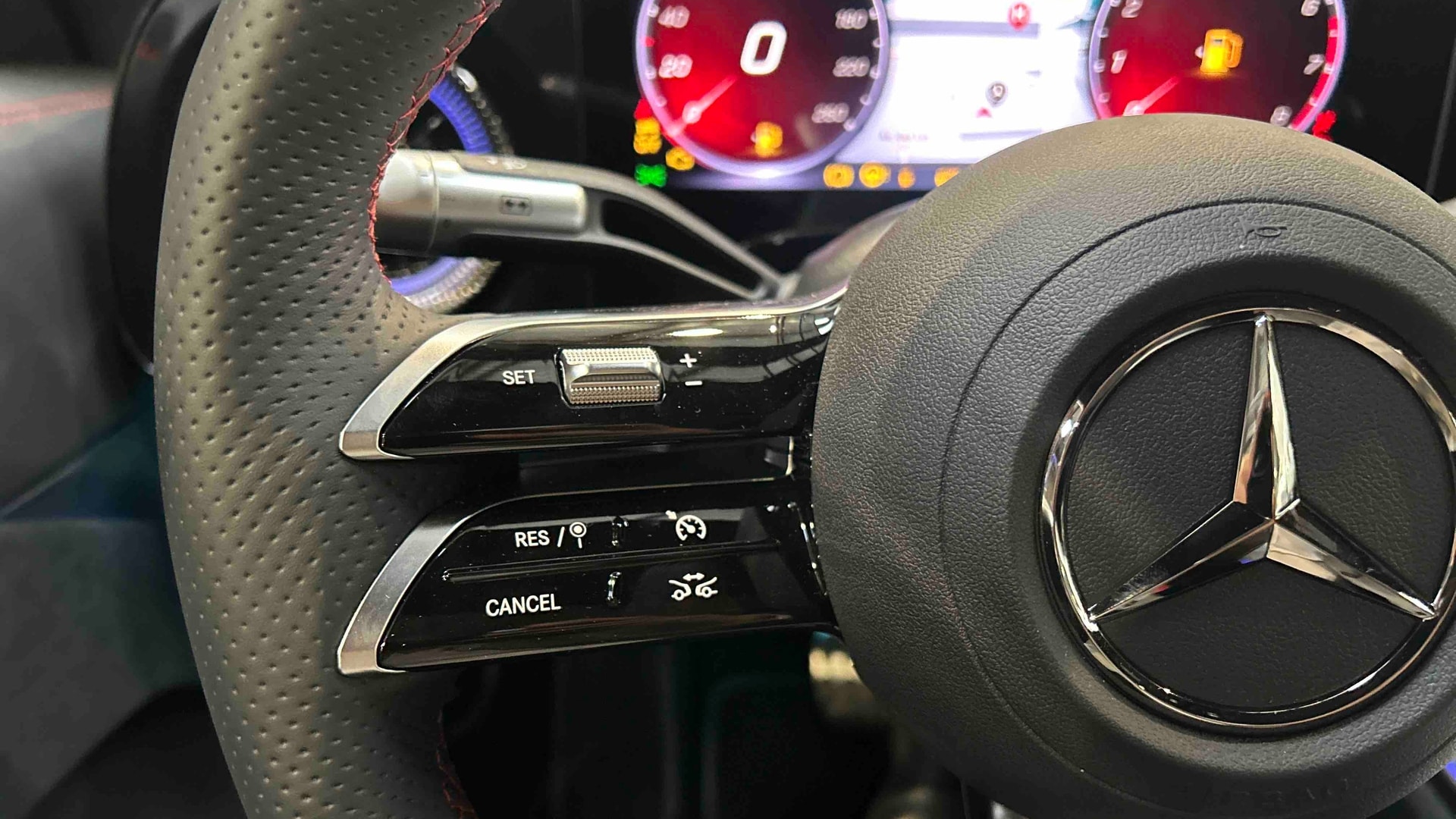 Mercedes-Benz CLA 200 8F-eDCT AMG Line — photo 24
