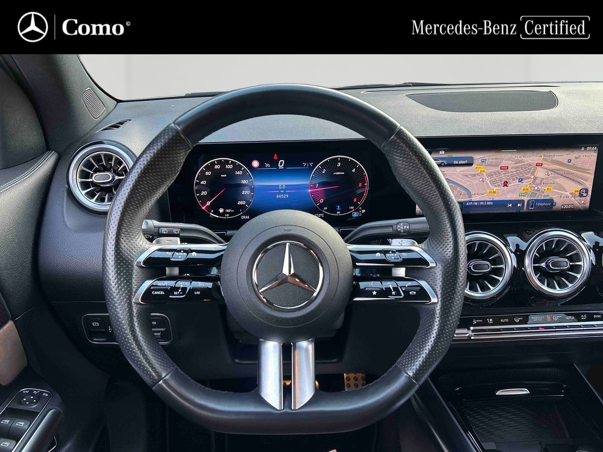 Mercedes-Benz GLA 200 d 8G-DCT AMG Line — Poste de pilotage