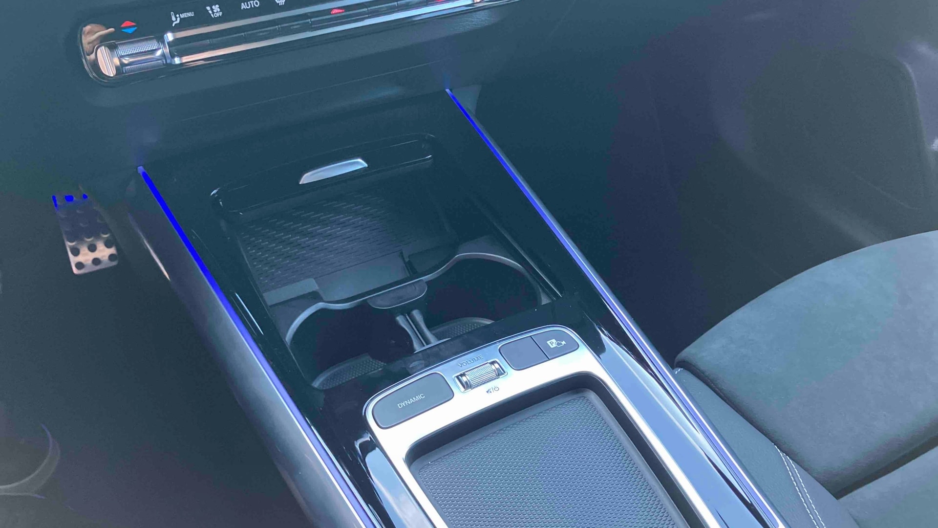 Mercedes-Benz GLA 250 e Hybrid EQ 8G-DCT Edition 140 — photo 19