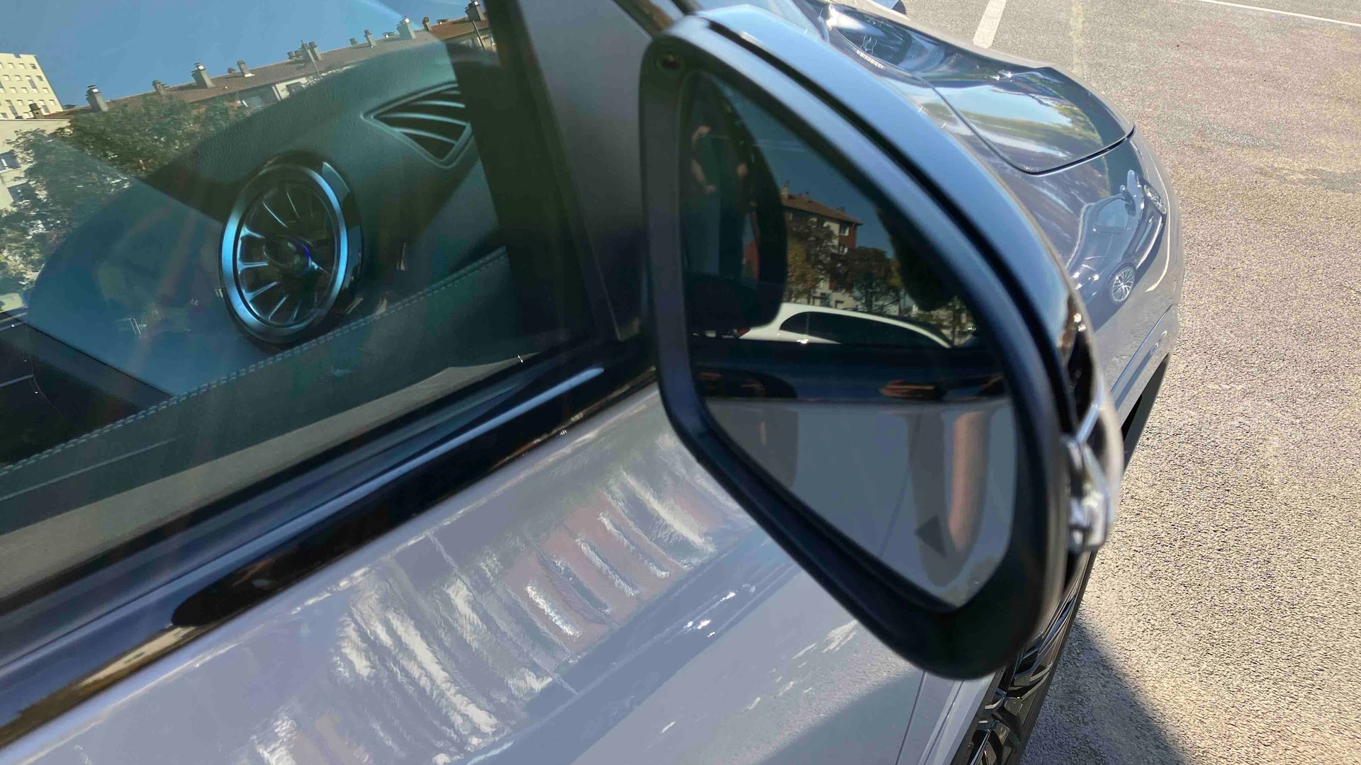 Mercedes-Benz GLA 250 e Hybrid EQ 8G-DCT Edition 140 — photo 24